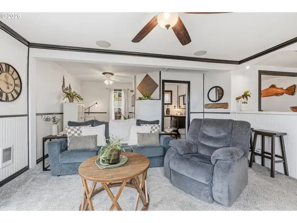 210 NE 7TH ST, Clatskanie, OR 97016