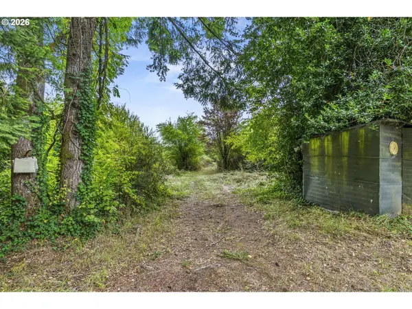 Walker RD #21290, Rainier, OR 97048