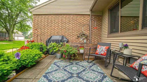 27028 Winchester Street, Trenton, MI 48183-4853