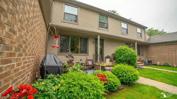 27028 Winchester Street, Trenton, MI 48183-4853