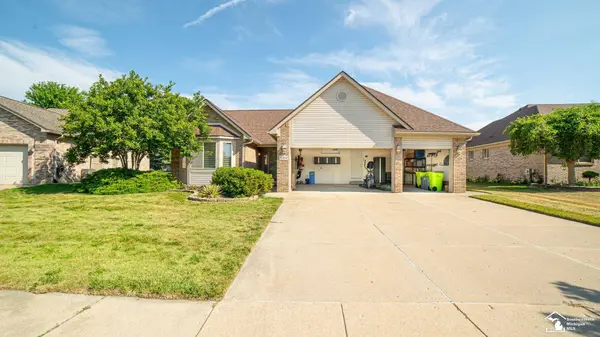 26874 Arcadia Drive, Flat Rock, MI 48134-1878