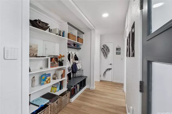 94-469 Hokuala ST, Mililani, HI 96789