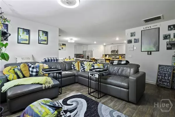 102 Cold Creek PASS, Port Wentworth, GA 31407