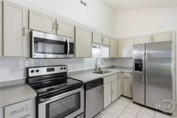 664 Windhaven DR, Hinesville, GA 31313