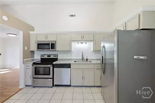 664 Windhaven DR, Hinesville, GA 31313