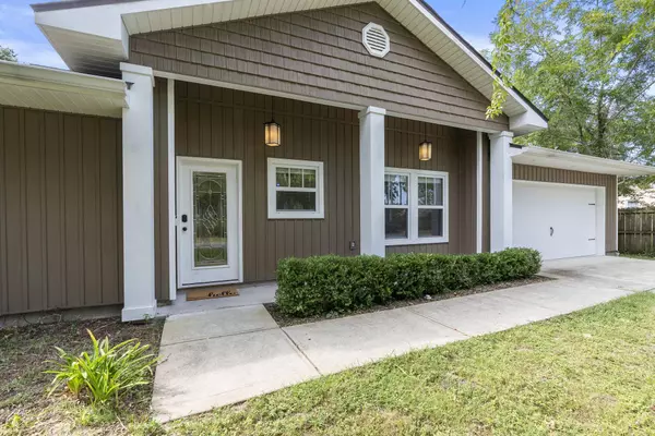 606 Lee Street, Fort Walton Beach, FL 32547