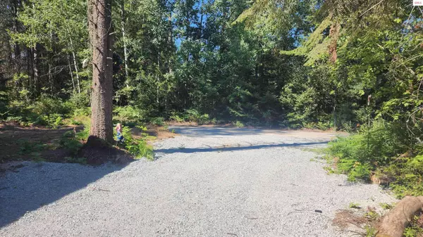 26 Elkhorn Rd, Priest River, ID 83856