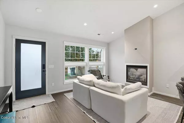 311 S Third AVE, Sandpoint, ID 83864