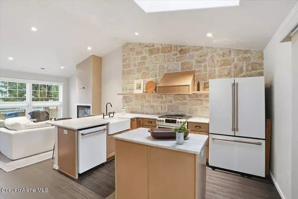 311 S Third AVE, Sandpoint, ID 83864