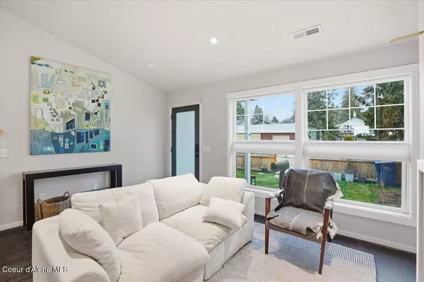 311 S Third AVE, Sandpoint, ID 83864