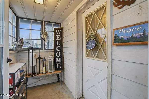 215 N Forest AVE, Sandpoint, ID 83864