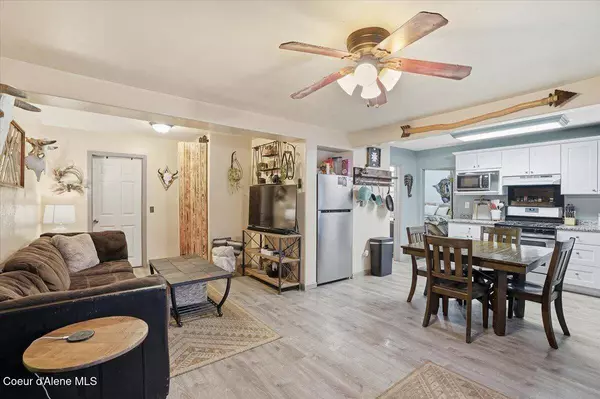 215 N Forest AVE, Sandpoint, ID 83864