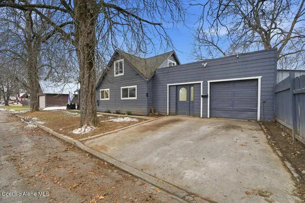 215 N Forest AVE, Sandpoint, ID 83864