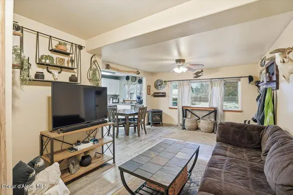 215 N Forest AVE, Sandpoint, ID 83864