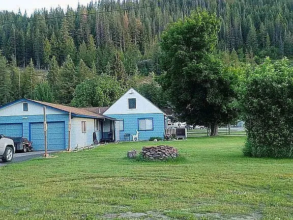 205 S 5th St, Osburn, ID 83849-0559