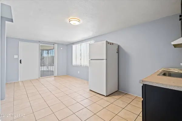 1227 E Ginter Road, Tucson, AZ 85706