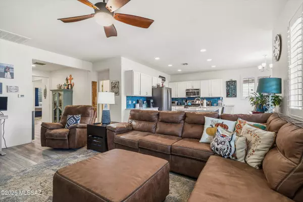 14332 N Fire Pit Court, Marana, AZ 85658