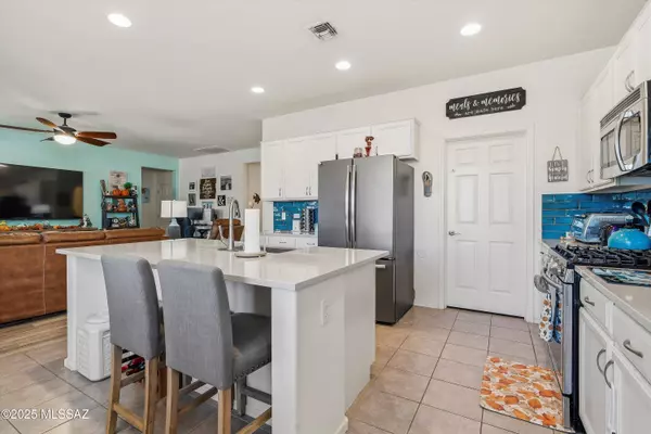 14332 N Fire Pit Court, Marana, AZ 85658