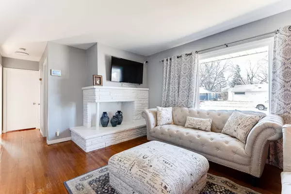 8009 4th AVE S, Bloomington, MN 55420