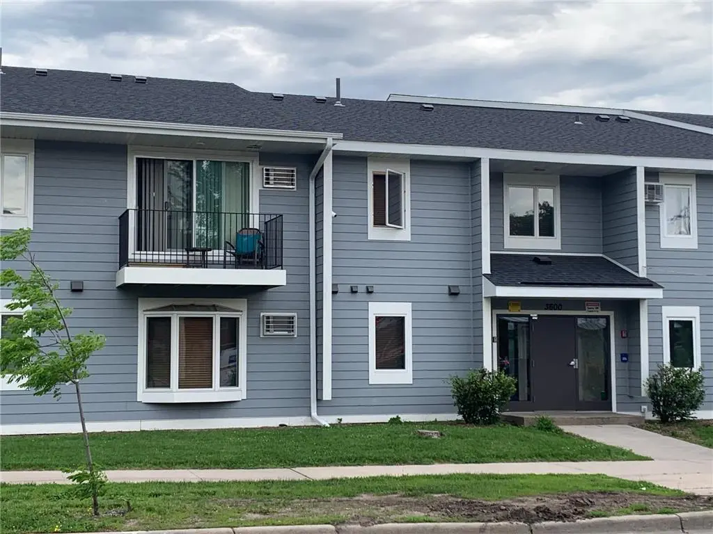 3600 Penn Ave N #108, Minneapolis, MN 55412-1946