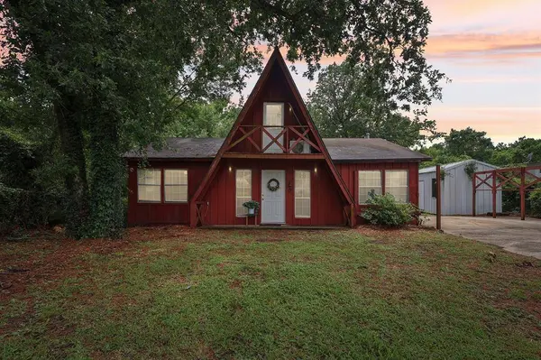 132 Caroline TRL, Hankamer, TX 77560