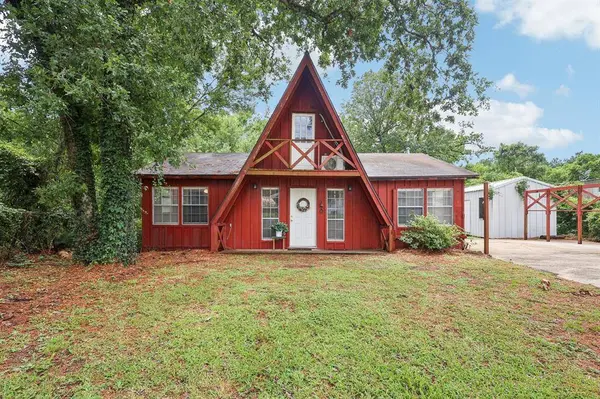 132 Caroline TRL, Hankamer, TX 77560