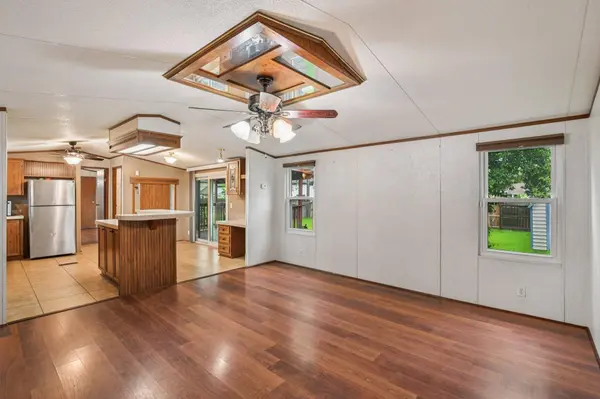 10629 Bois D Arc ST, La Porte, TX 77571