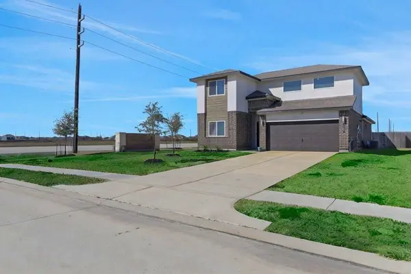 14407 Sweet Water DR, Baytown, TX 77523