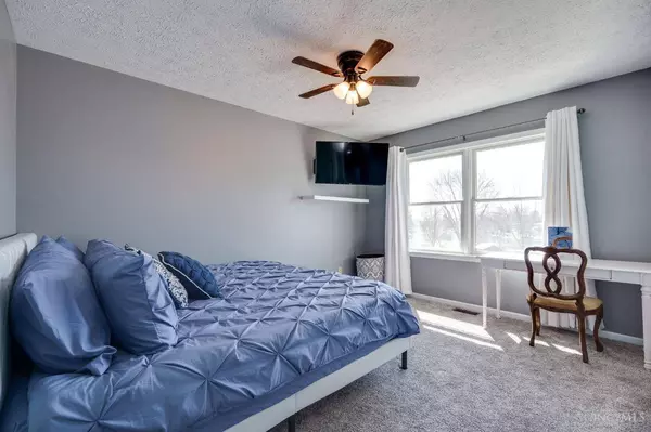 75 Thor Dr, Lakengren, OH 45320