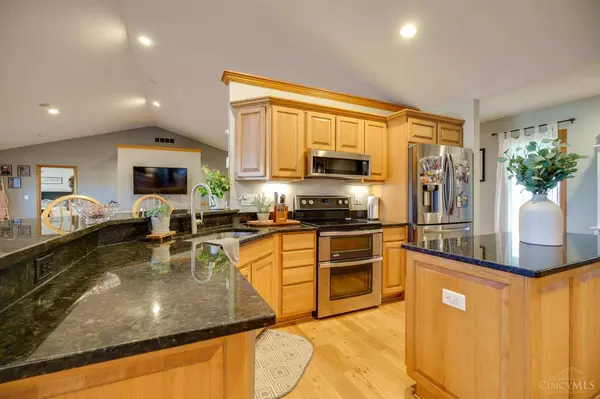 950 Ridgefield Rd, Hamilton, OH 45013