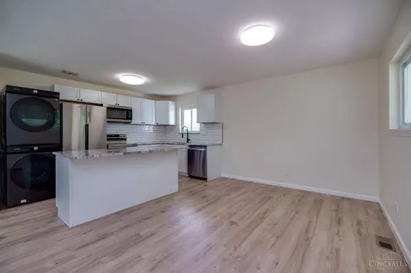 2389 Aquarius Dr, Springfield Twp., OH 45231