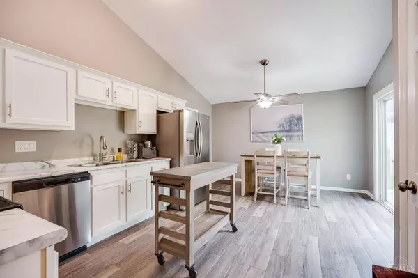 866 Trenton Rd, Trenton, OH 45067