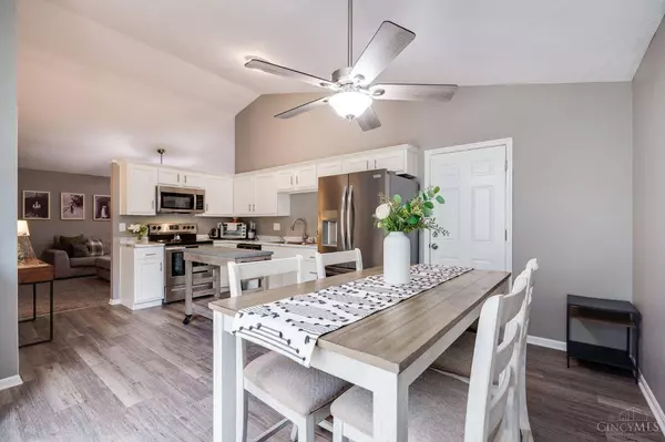 866 Trenton Rd, Trenton, OH 45067