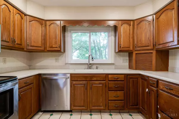 509 Sanders Dr, Hamilton, OH 45013