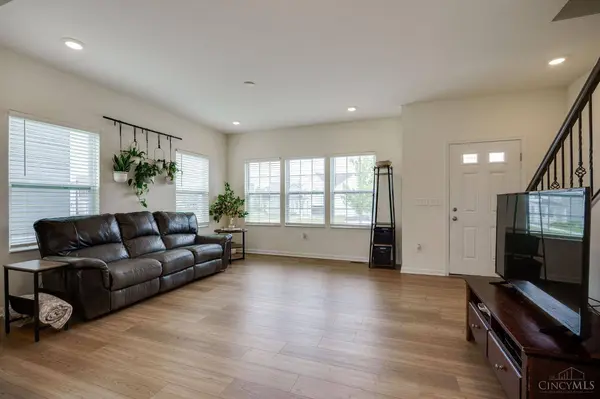 137 Hanford Ln, Monroe, OH 45050