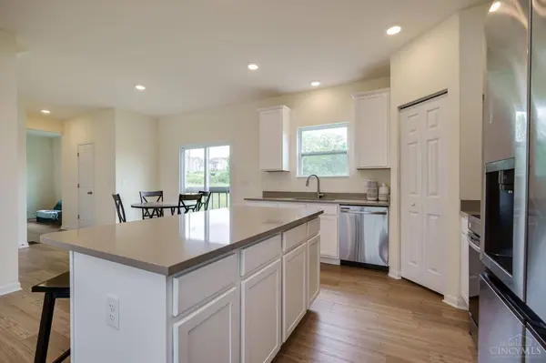 137 Hanford Ln, Monroe, OH 45050