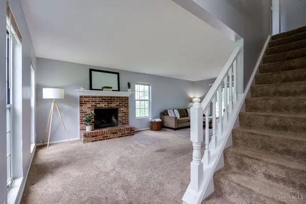 9282 Siebert Ct, West Chester, OH 45069