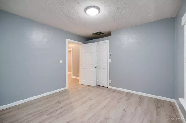 709 Elsmere St, Middletown, OH 45042