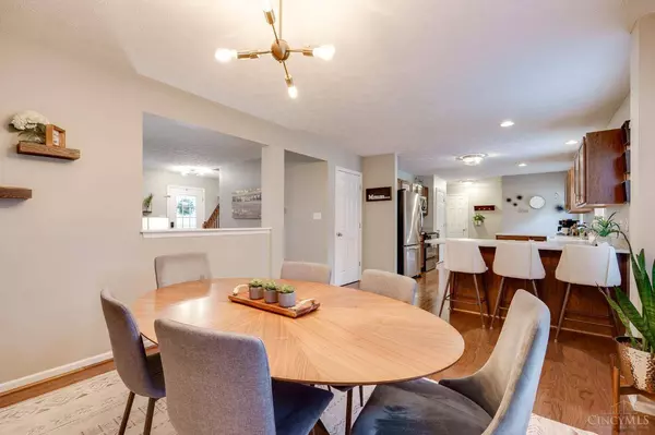 63 Ridge Wood Dr, Monroe, OH 45050