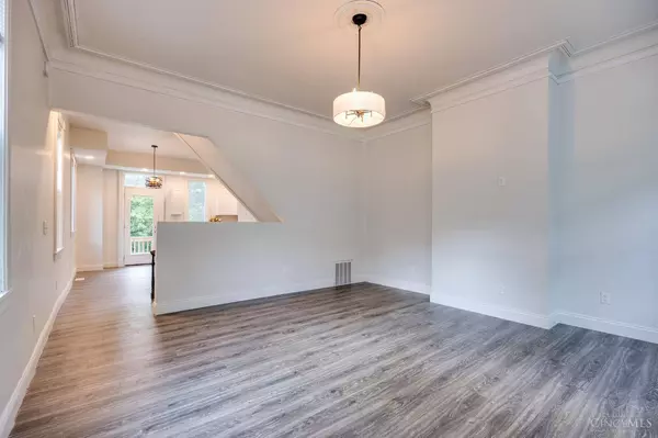 2735 Wagner St, Cincinnati, OH 45225