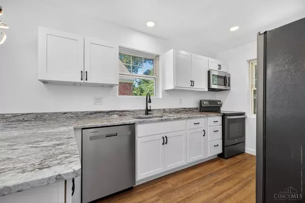 3849 Oak Crest Ave, Silverton, OH 45236