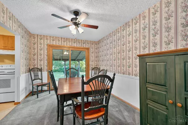 1617 Berwick Ln, Middletown, OH 45042