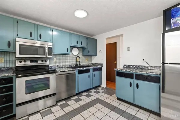 1847 Del Rio Dr, Hanover Twp, OH 45013