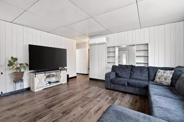 506 Aberdeen Dr, Middletown, OH 45042