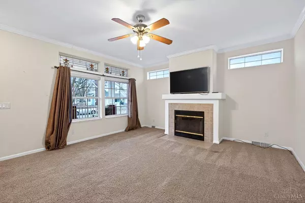 6617 Fairpark Ave, Cincinnati, OH 45216