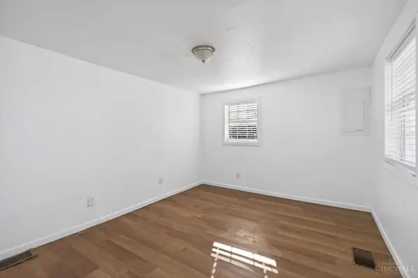 492 Seven Mile Ave, Hamilton, OH 45011
