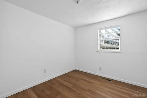 492 Seven Mile Ave, Hamilton, OH 45011