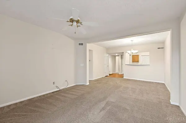 200 Gateway Dr #H, Milford, OH 45150