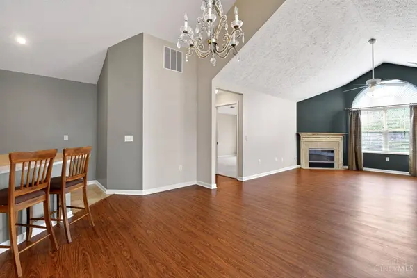 1364 Cotswold Ln, Hamilton, OH 45013