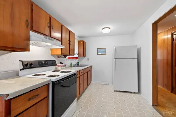 96 Chickasaw Dr, Hamilton, OH 45013